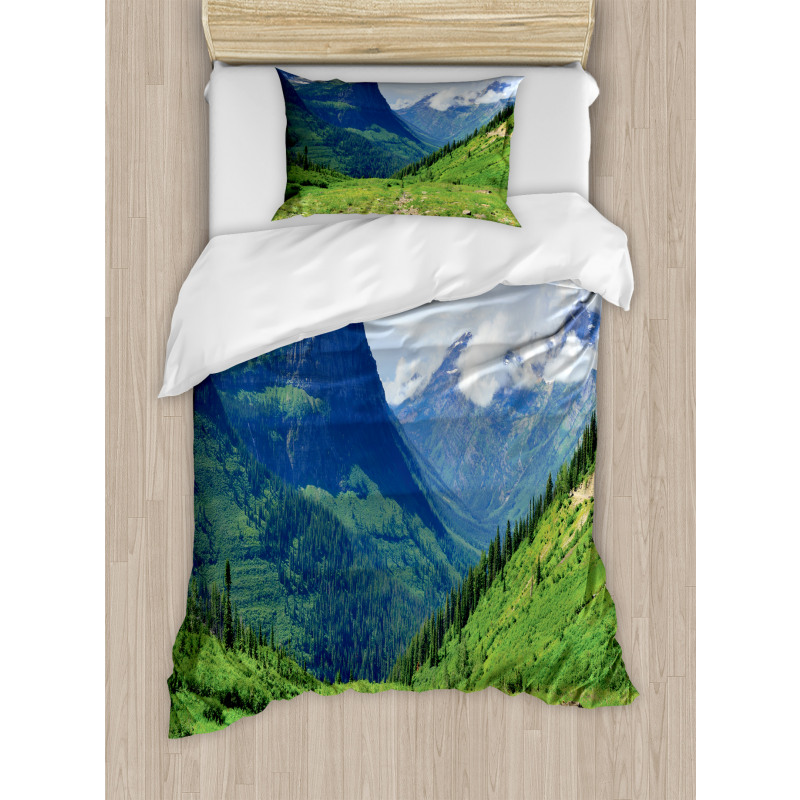 Summer Cloudy Peaks and Grass Duvet Cover Set