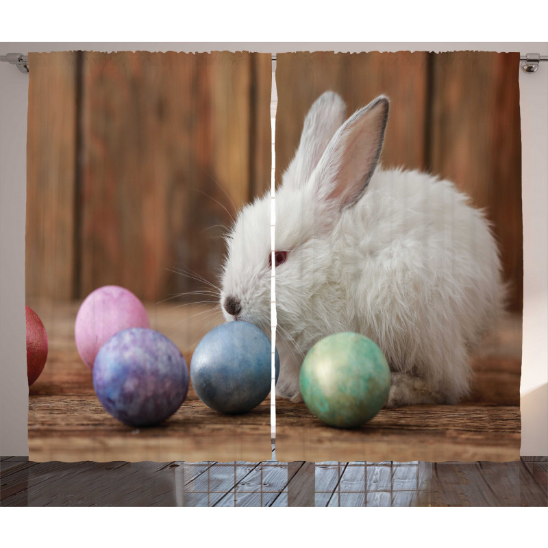 Rustic Egg Coloring Curtain