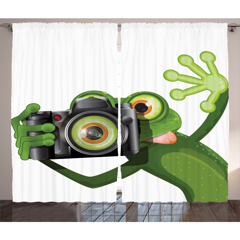Funny Animal with Camera Curtain