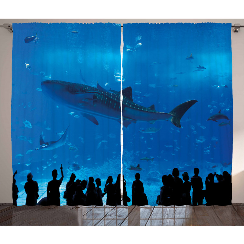 Aquarium Park and People Curtain