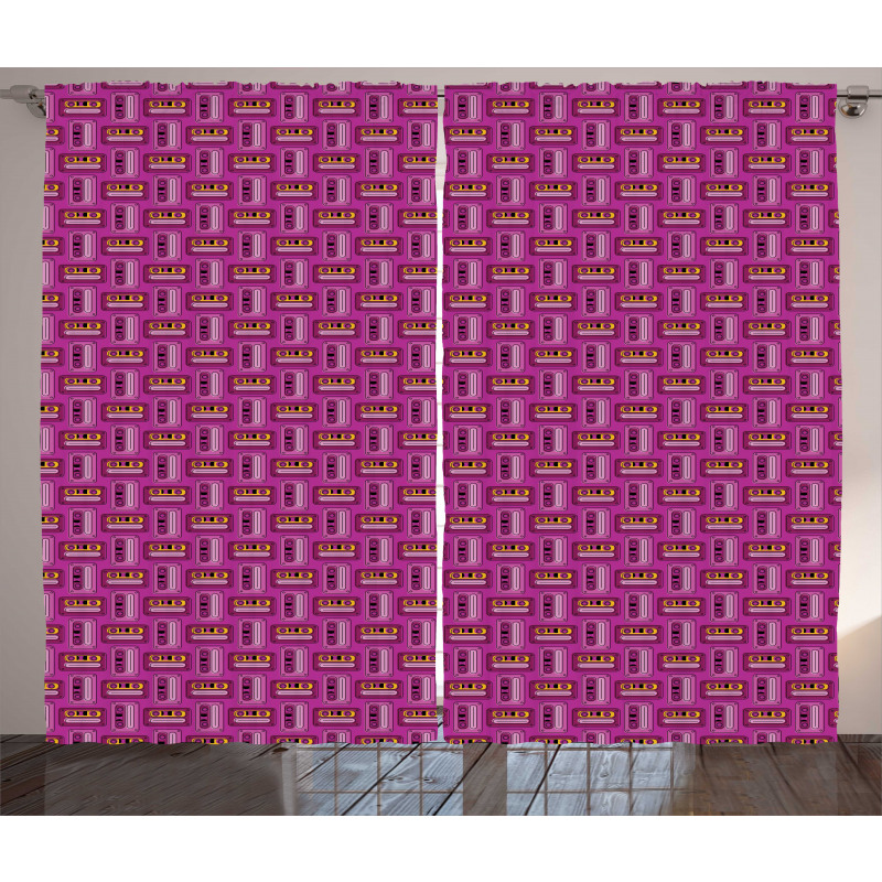 Nineties Design Classic Motif Curtain