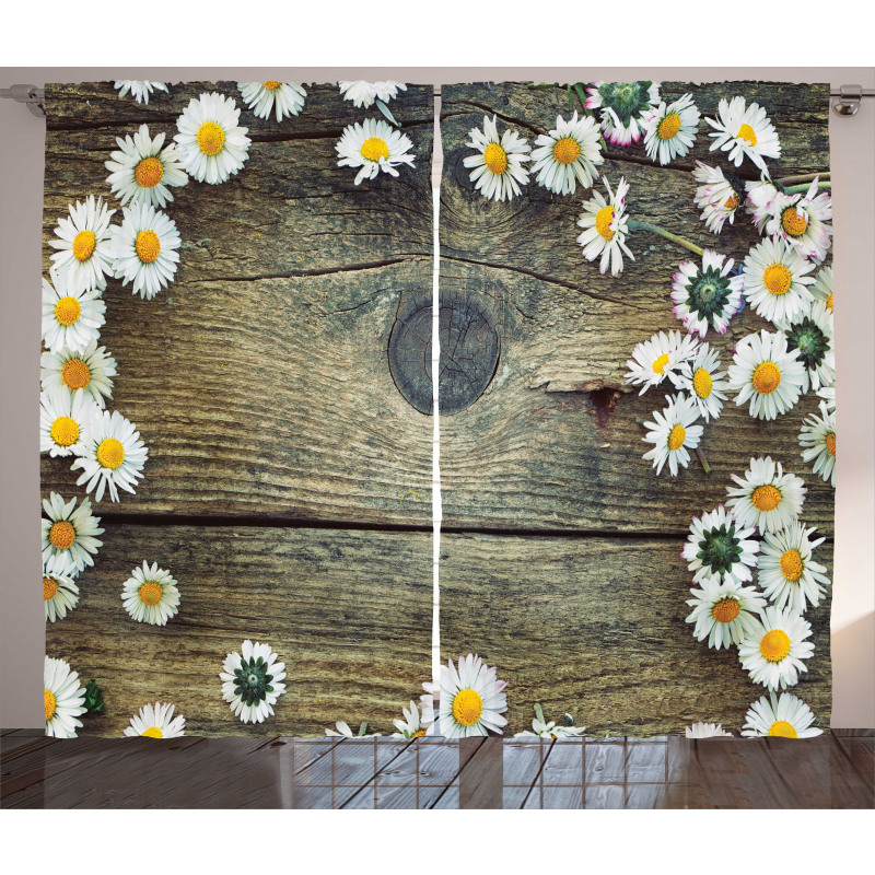 Fresh Spring Daisies Curtain