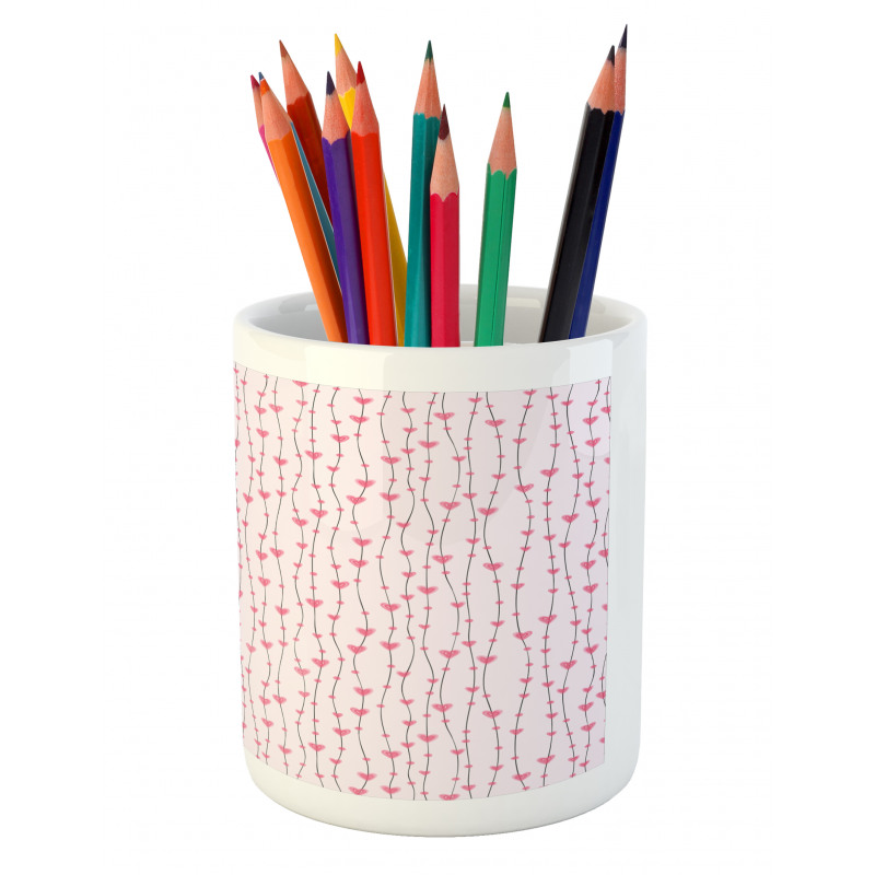 Curvilinear Heart Pencil Pen Holder