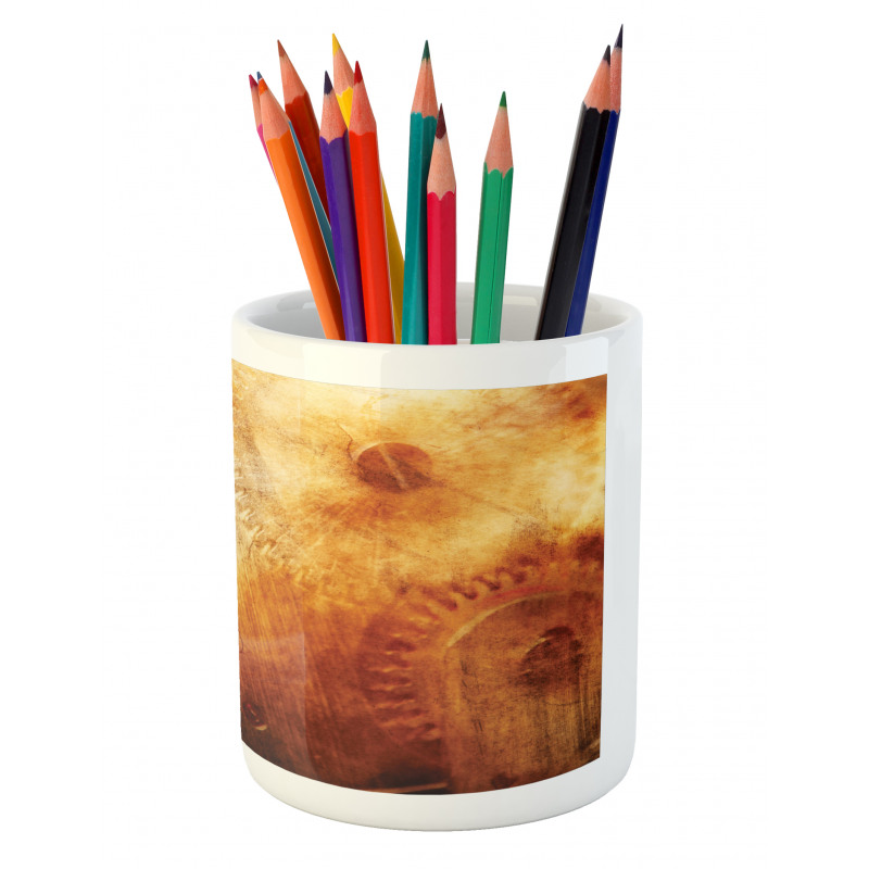 Retro Historical Pencil Pen Holder