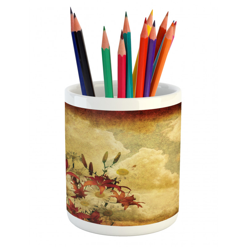 Retro Flower Chamomile Pencil Pen Holder