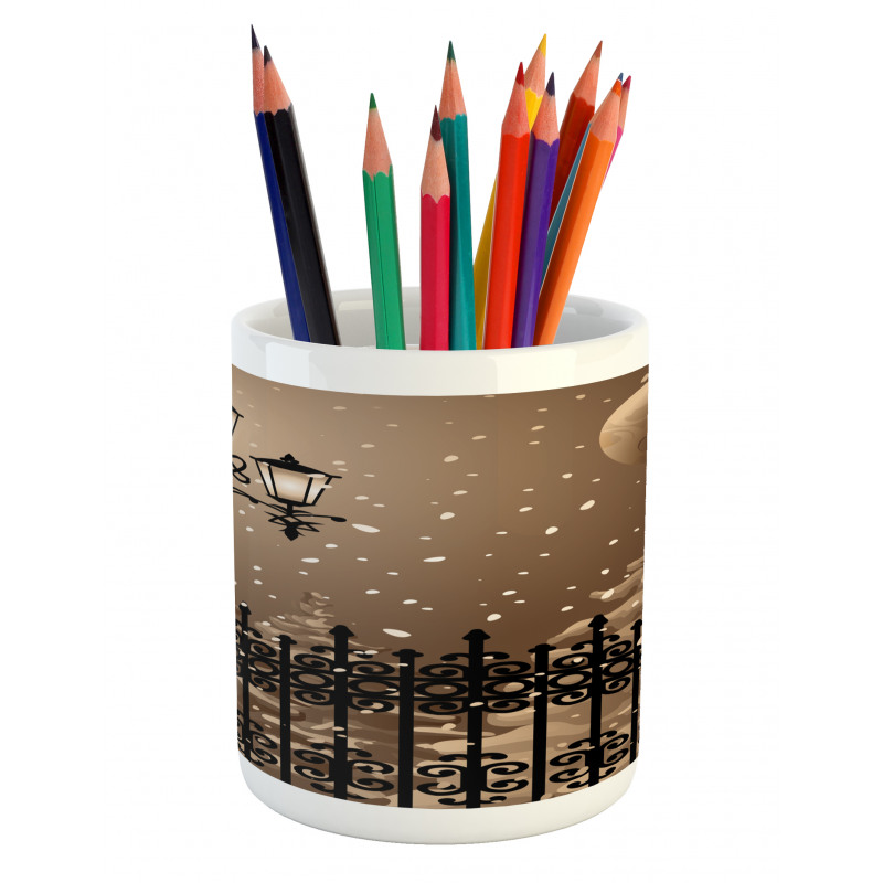 Snowy Moon Evening Pencil Pen Holder