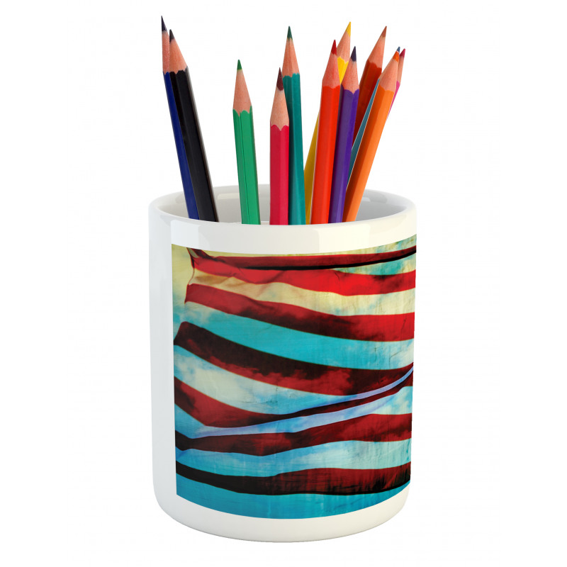 Wind Flagpole Pencil Pen Holder