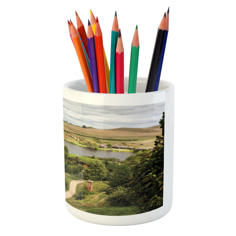 Overhill Matamata Pencil Pen Holder