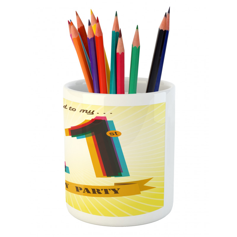 Radial Backdrop Pencil Pen Holder