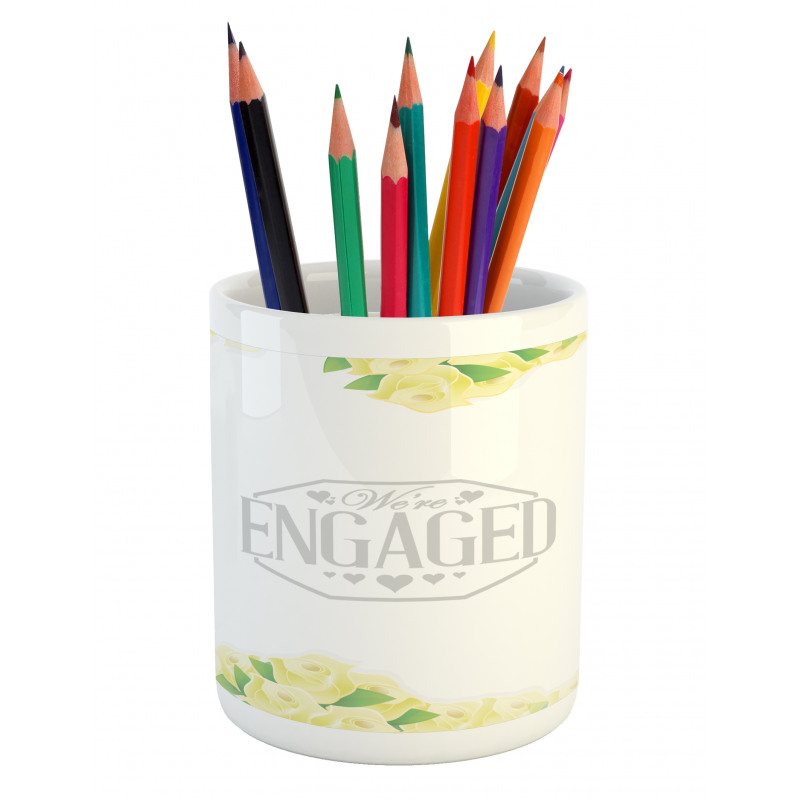 Roses and Leaves Pencil Pen Holder