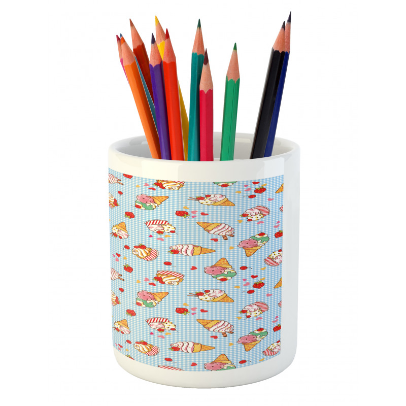 Checkered Tartan Motif Pencil Pen Holder