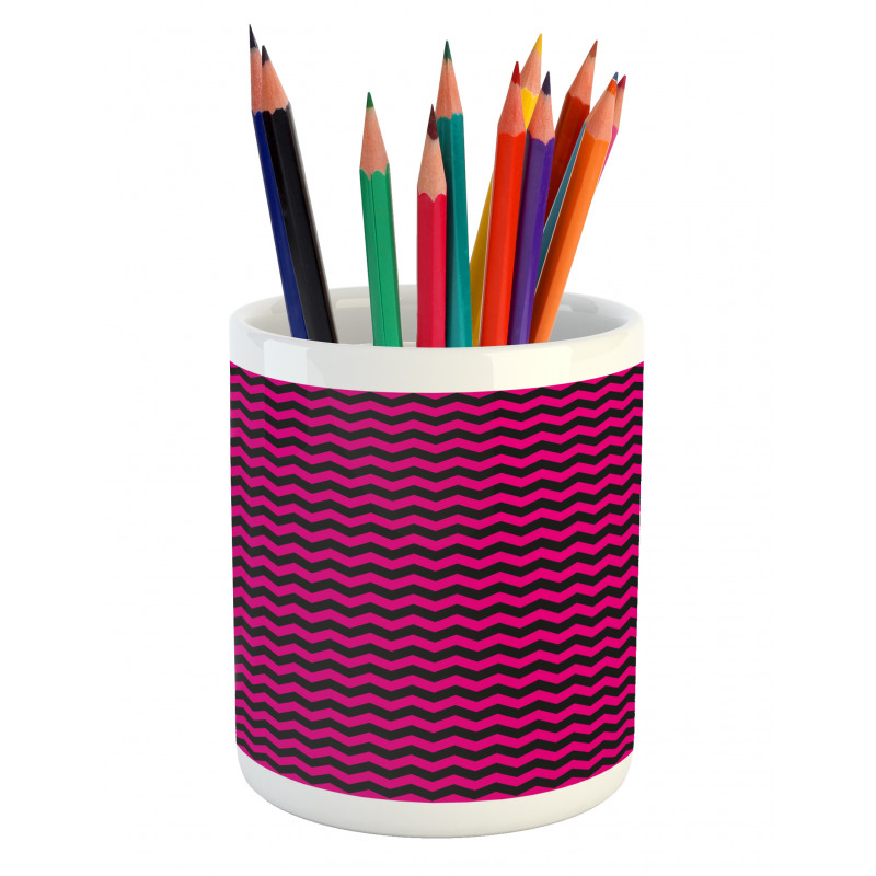 Chevron Lines Curves Pencil Pen Holder