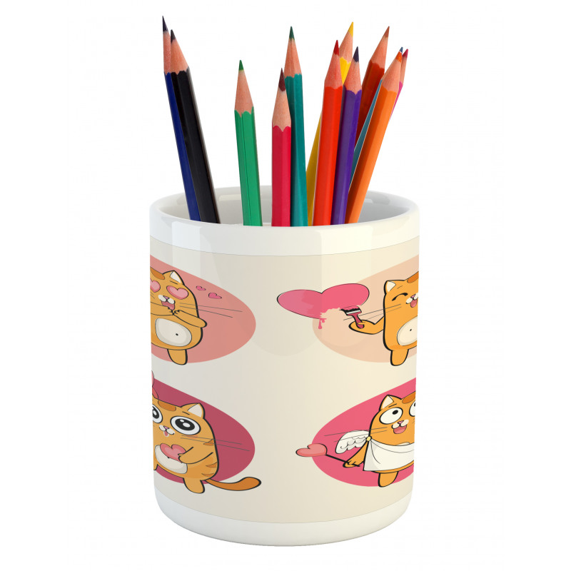 Romantic Kitten in Love Pencil Pen Holder