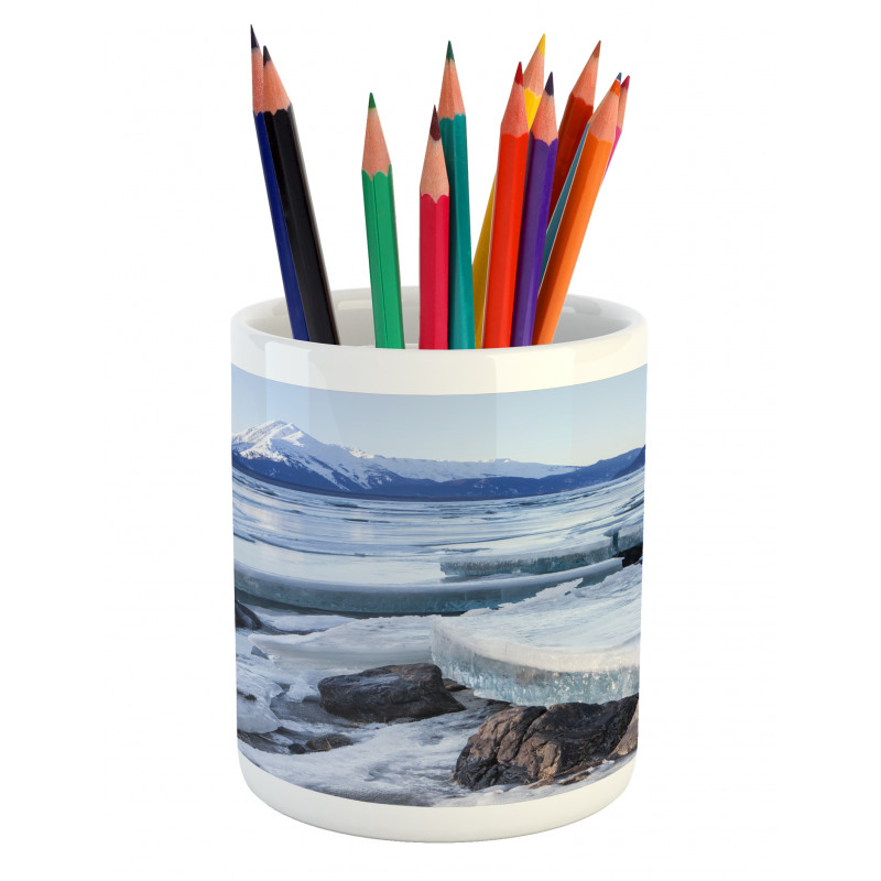 Nort American Winter Pencil Pen Holder