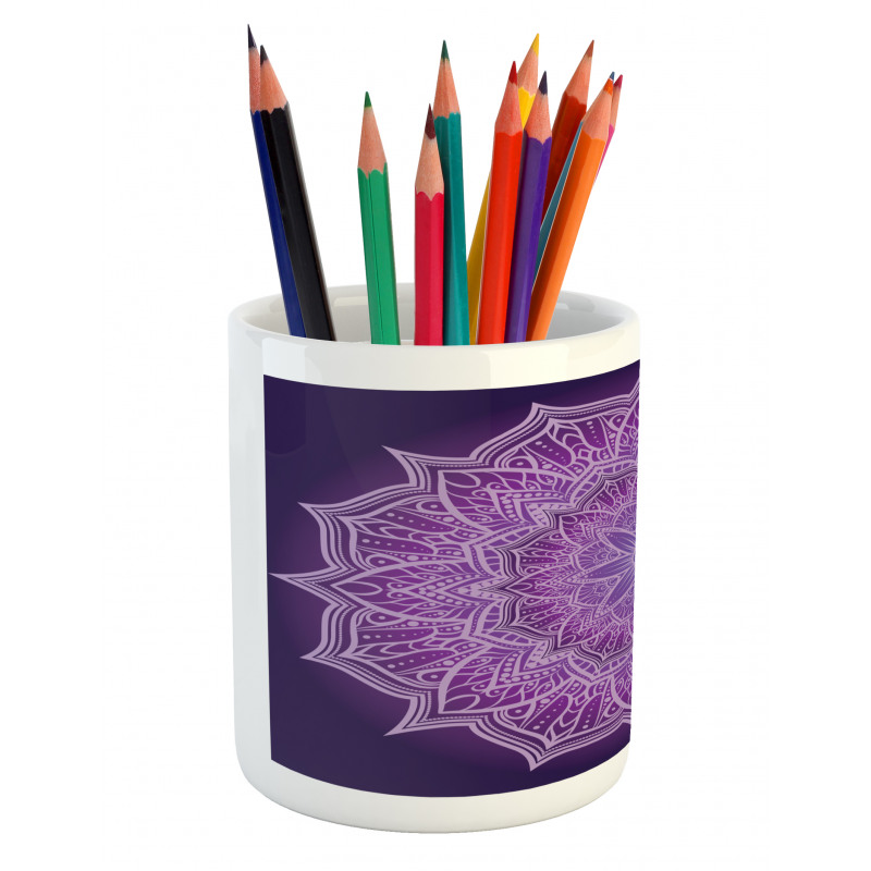 Hand-Drawn Lace Pencil Pen Holder