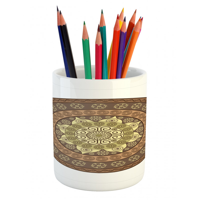 Simplistic Ornament Pencil Pen Holder