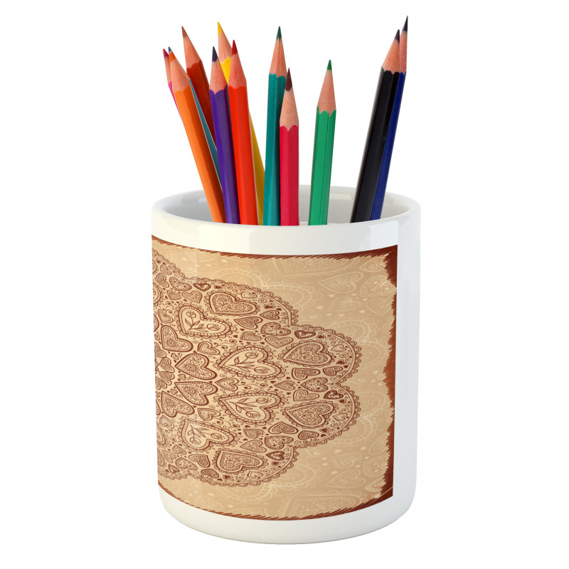 Circular Hearts Pencil Pen Holder