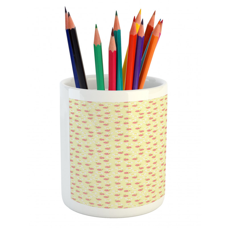 Daisy and Bugs Pattern Pencil Pen Holder