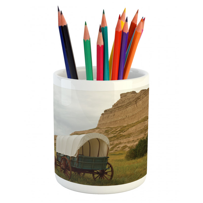 Old Wagon Rural Land Pencil Pen Holder