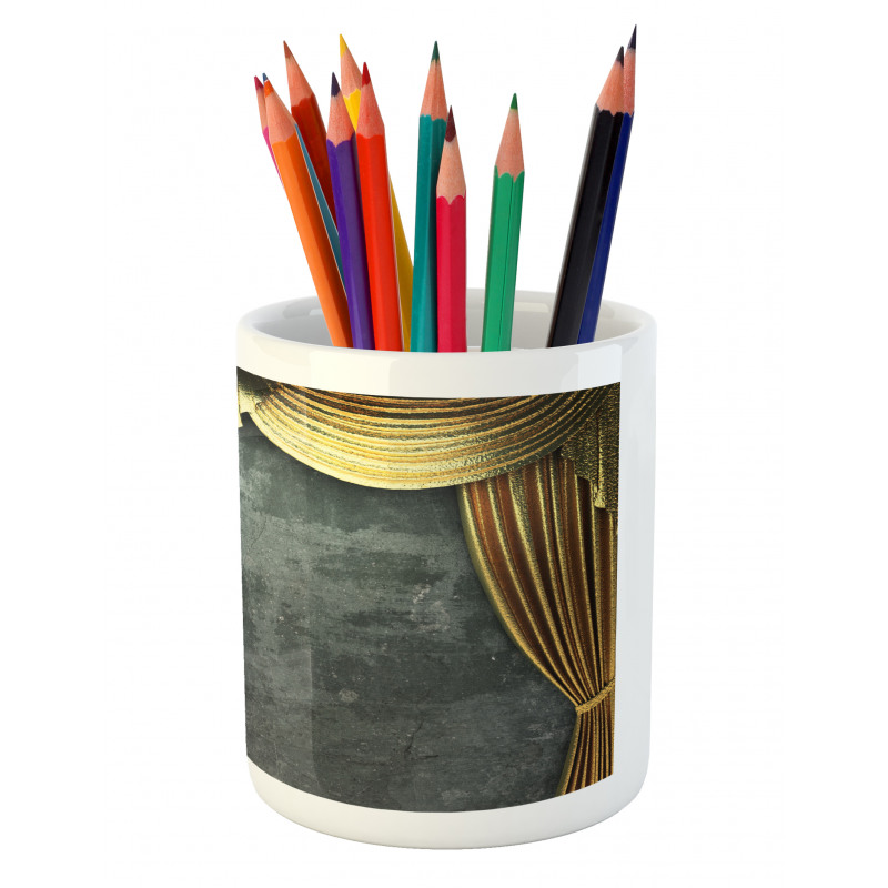 Theater Stage Classical Scene Pencil Pen Holder