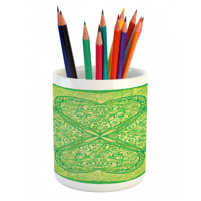 Traditional Heart Motif Pencil Pen Holder