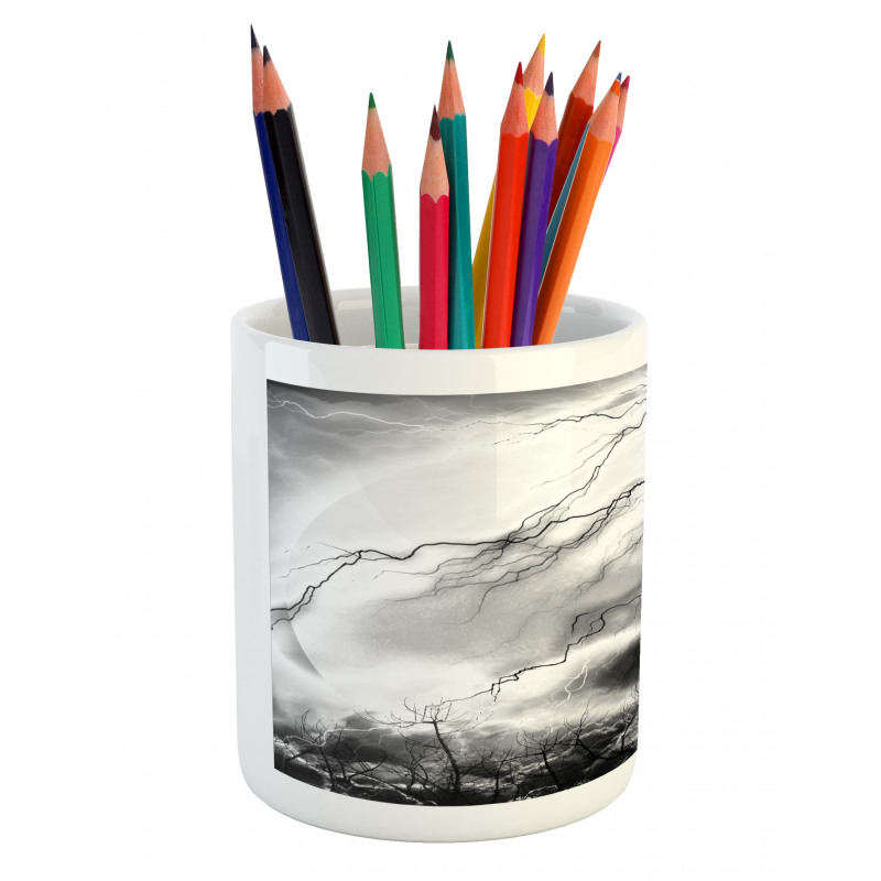 Howling Under Full Moon Pencil Pen Holder