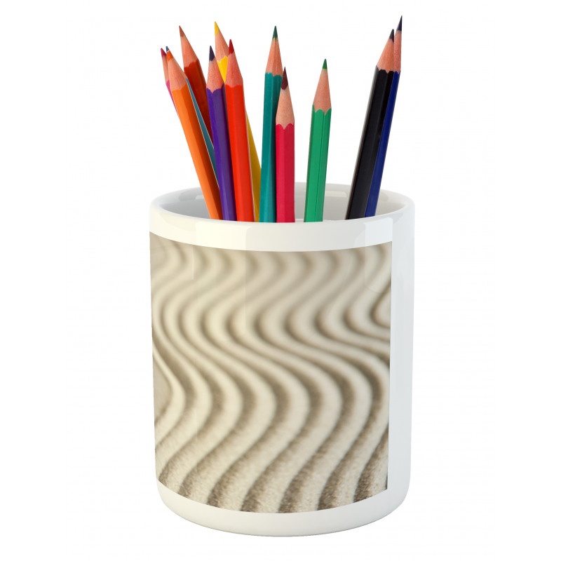 Balanced Rocks Wavy Pattern Pencil Pen Holder