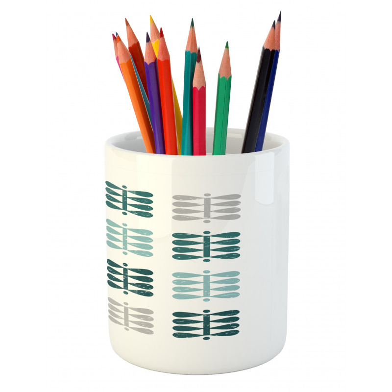 Simple Repeated Backdrop Pencil Pen Holder