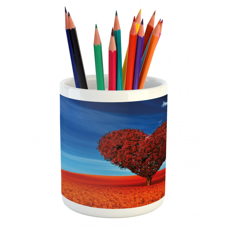 Heart Shaped Tree Scene Pencil Pen Holder