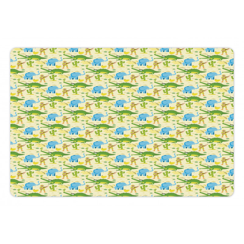 Pattern of Wildlife Pet Mat