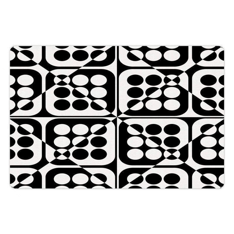 Monotone Squares and Dots Pet Mat