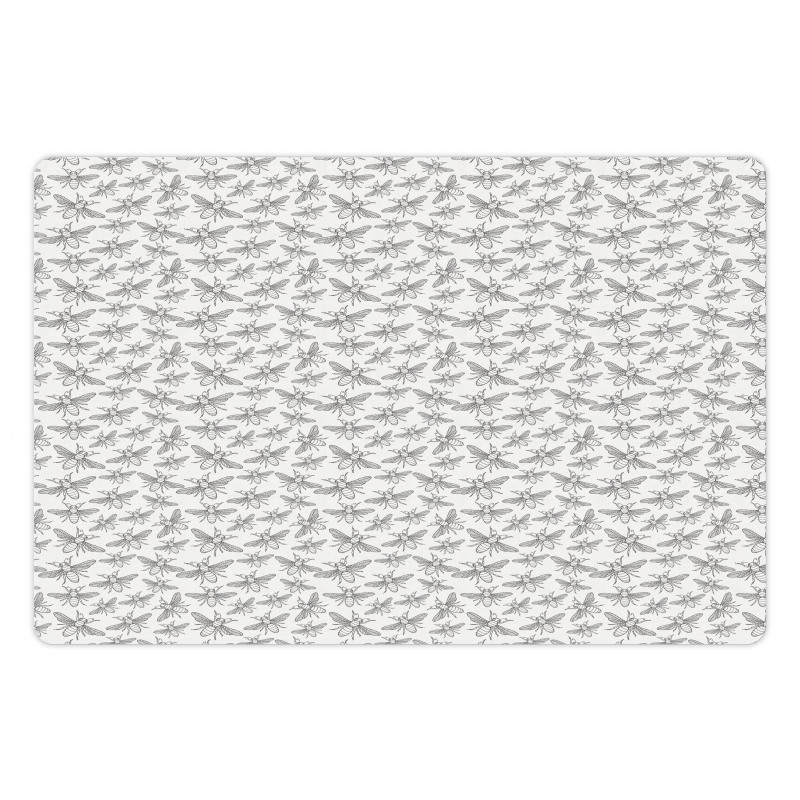 Repeating Uncolored Flies Pet Mat