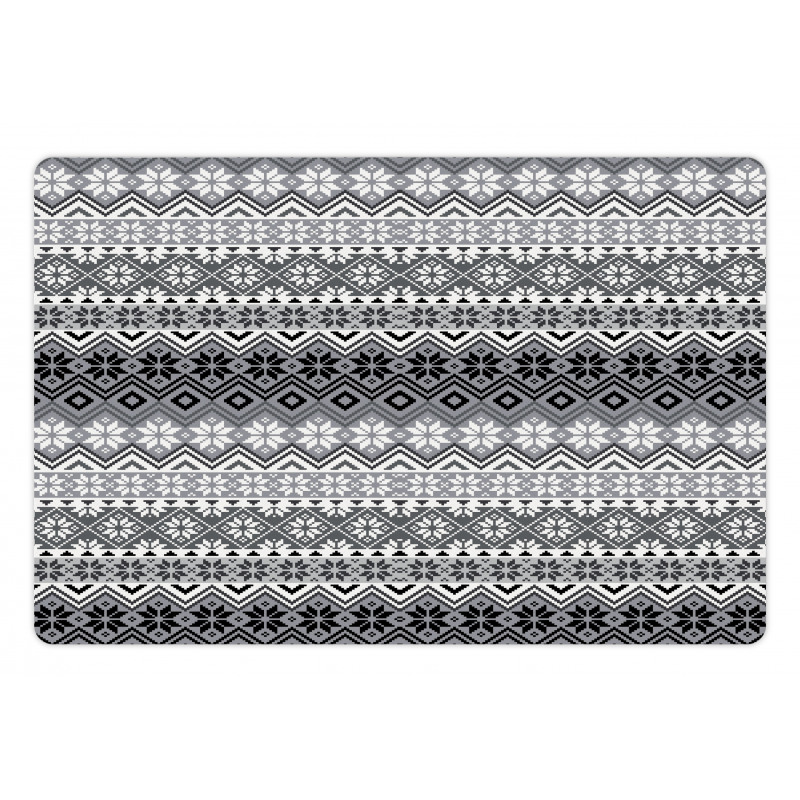 Nordic Snowflake Pattern Pet Mat