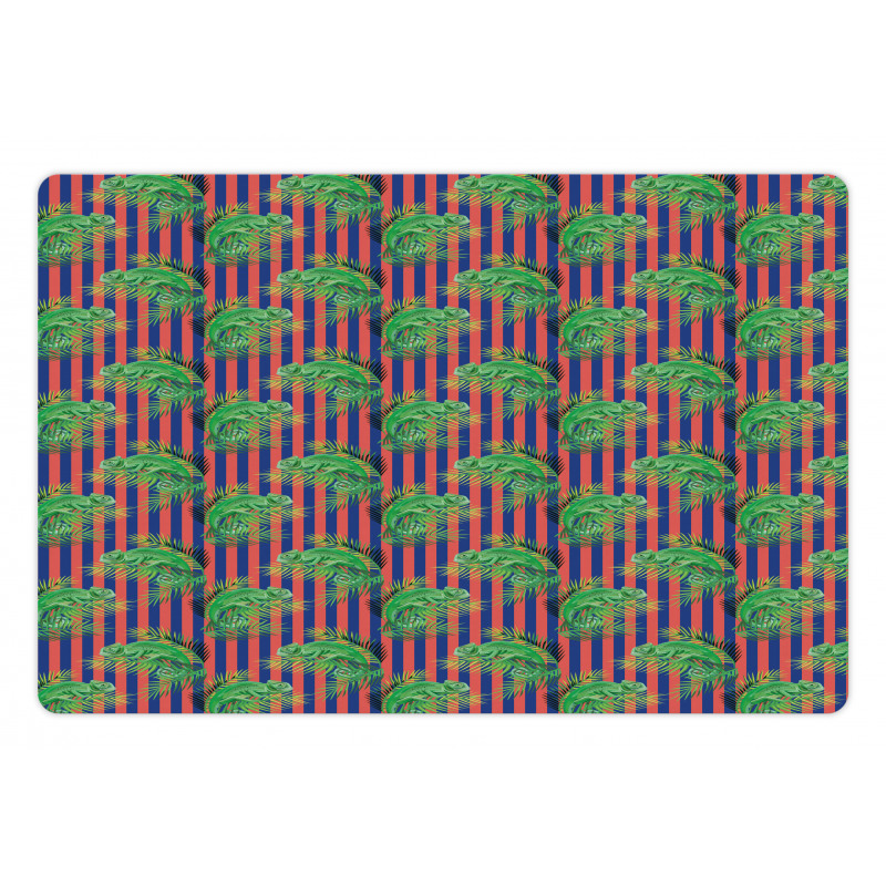 Chameleon with Palm Stripes Pet Mat