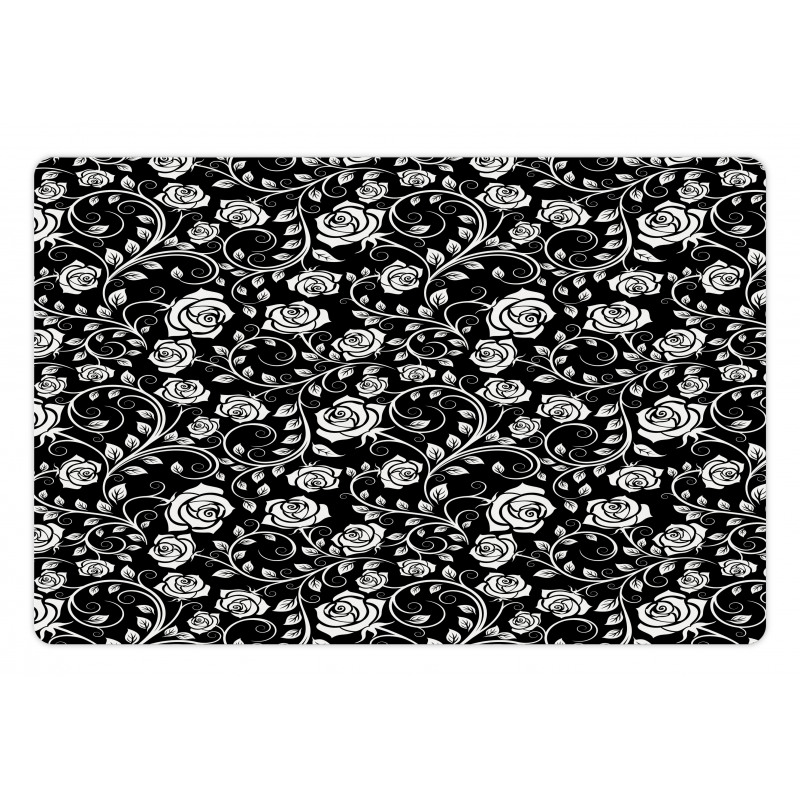 Roses on Swirling Stems Curl Pet Mat