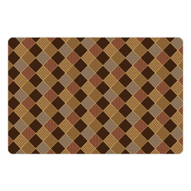 Classic Lozenge Pattern Pet Mat