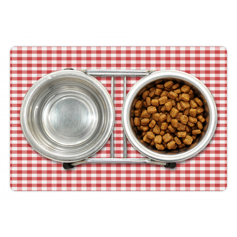 Traditional Gingham Pet Mat