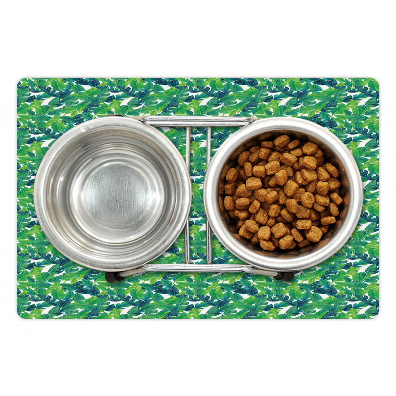 Lush Tropical Leaves Pet Mat