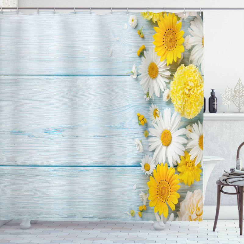 Saesonal Garden Shower Curtain