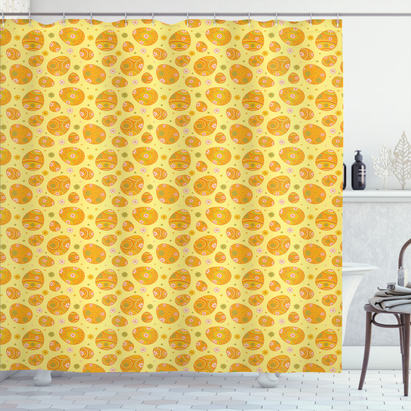 Cheerful Holiday Daisies Shower Curtain