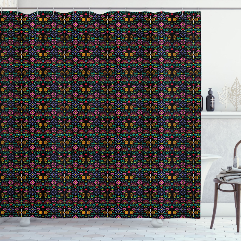 Traditional Flower Pattern Shower Curtain