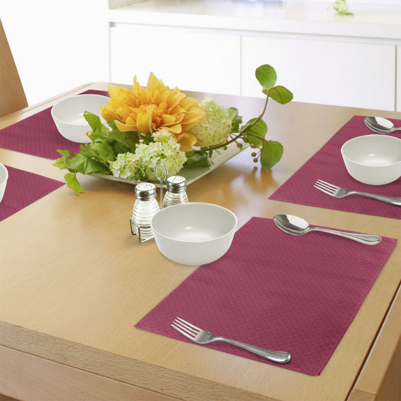 Flower-Like Dainty Curves Place Mats