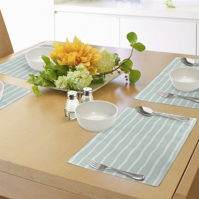 Wavy Lines White Striped Place Mats