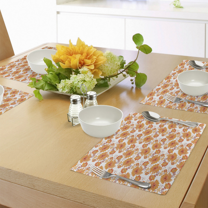 Old Damask Traditional Place Mats