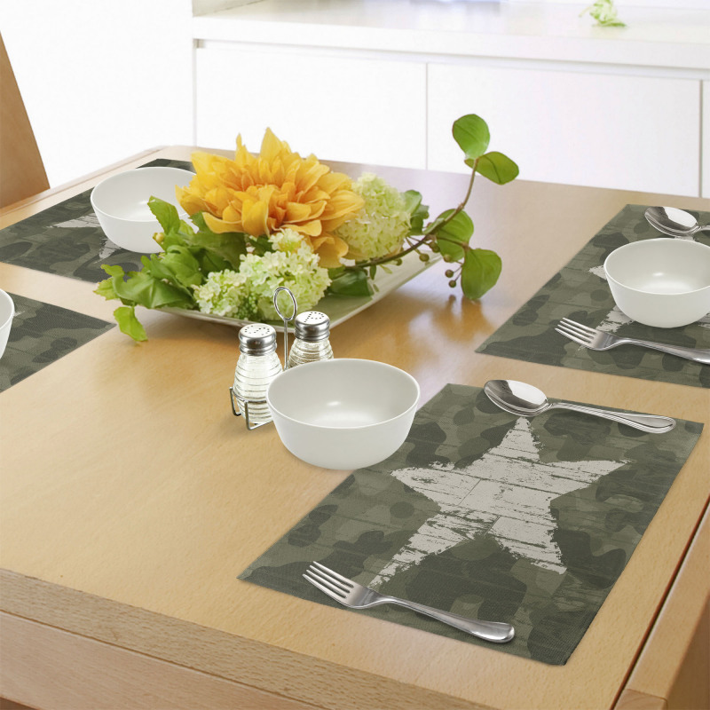 Grunge Star on Green Place Mats