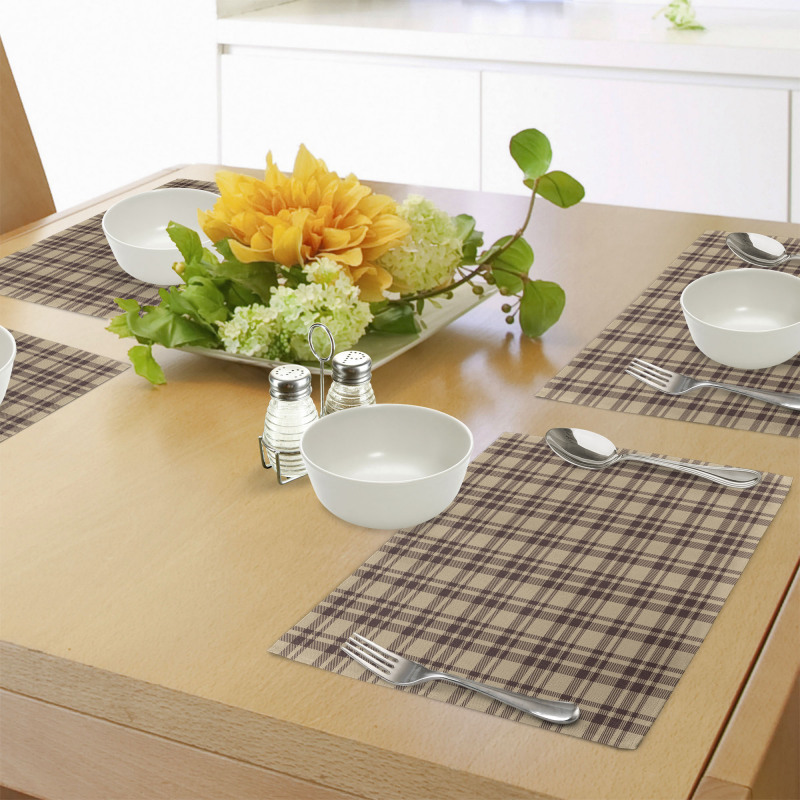 Old Fashioned Tartan Place Mats