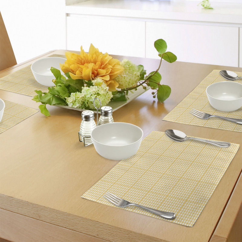 Gingham Pattern Place Mats