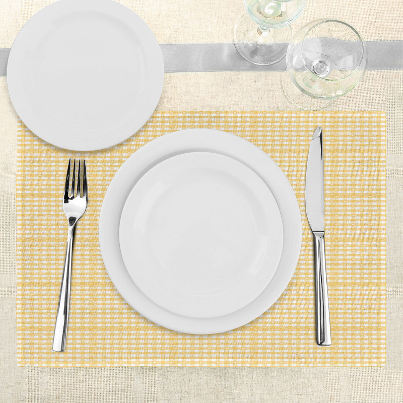 Gingham Pattern Place Mats