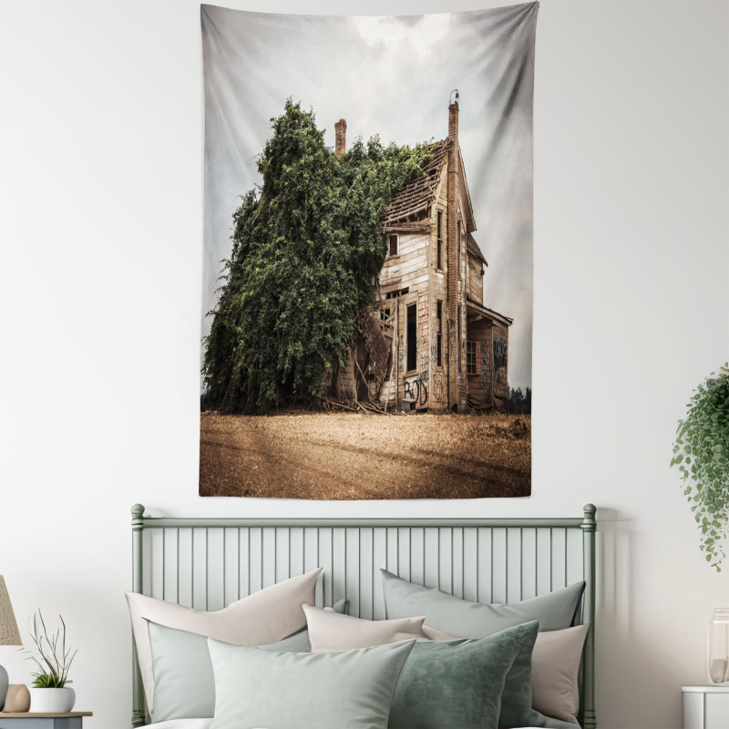 House Rural Ivy Tapestry