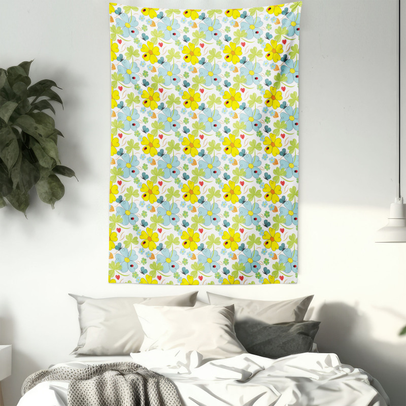 Daisy Shamrock Tapestry